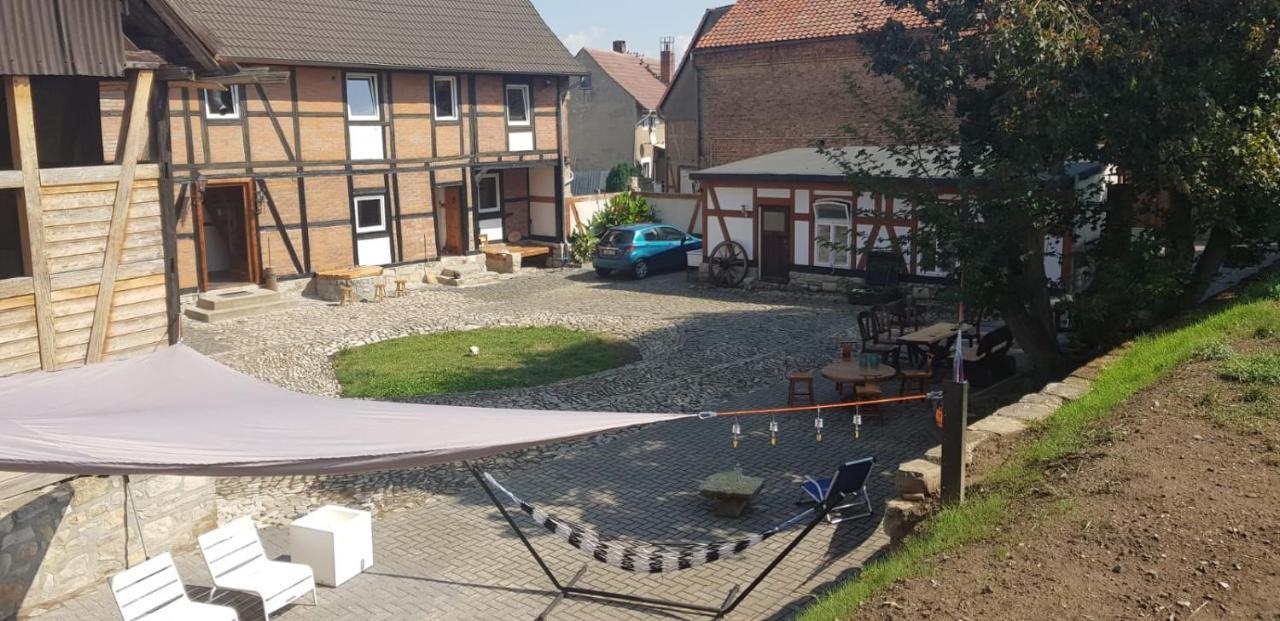 Mario'S Fachwerkhaus Am Huy Villa Exterior photo